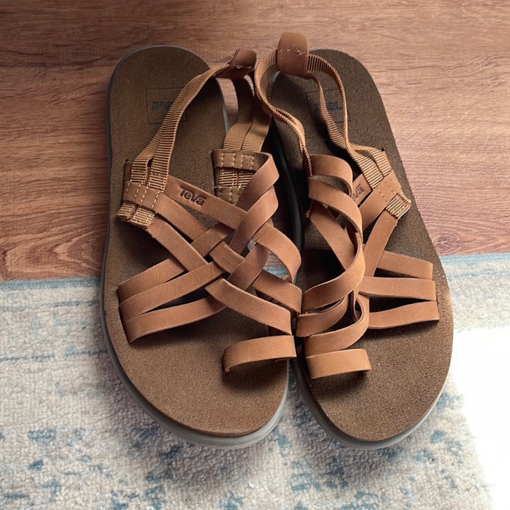 TEVA VOYA STRAPPY LEATHER SANDAL